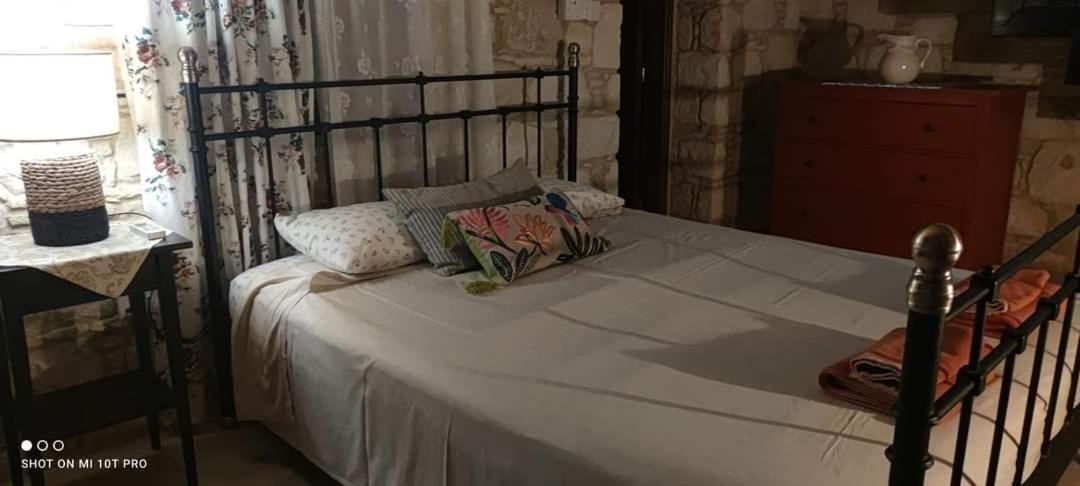 Aliki'S House 1+ 2 Guest House Полис Екстериор снимка