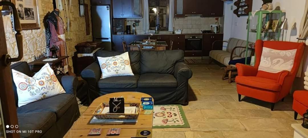 Aliki'S House 1+ 2 Guest House Полис Екстериор снимка