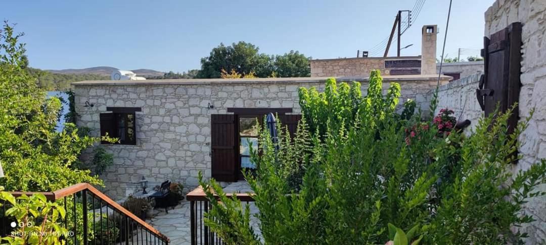 Aliki'S House 1+ 2 Guest House Полис Екстериор снимка